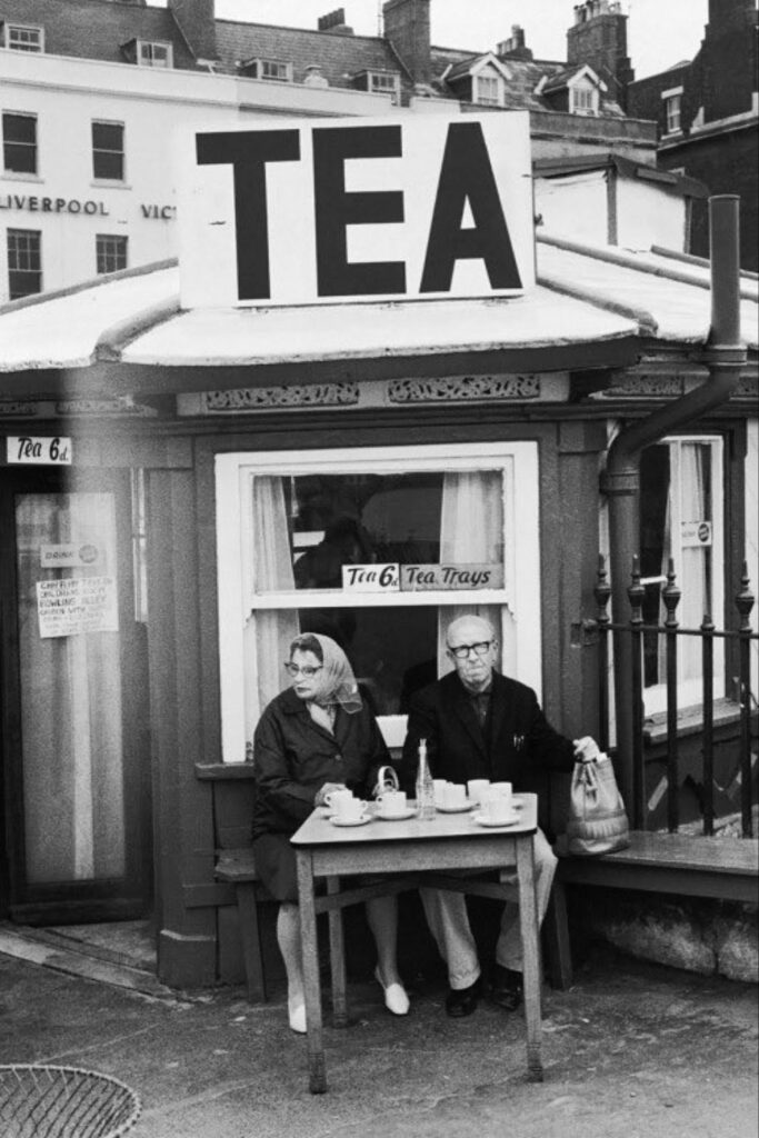 un café s'il vous plaît - Time and Tide Museum of Great Yarmouth Life