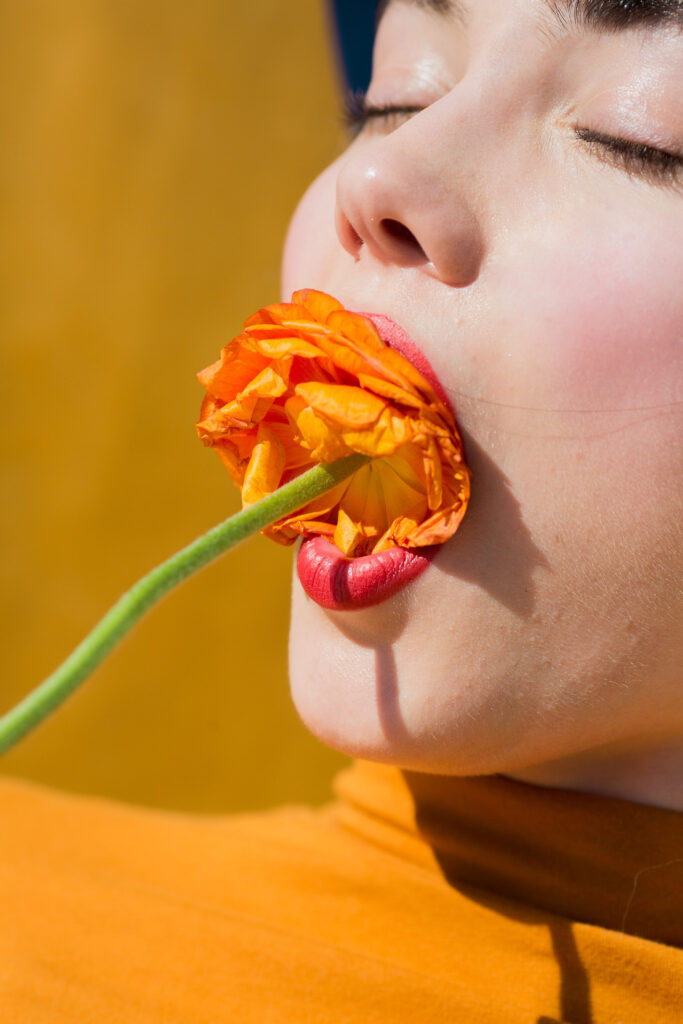 une bouchée de soleil 
Jimmy Marble, Dayna in Close Up