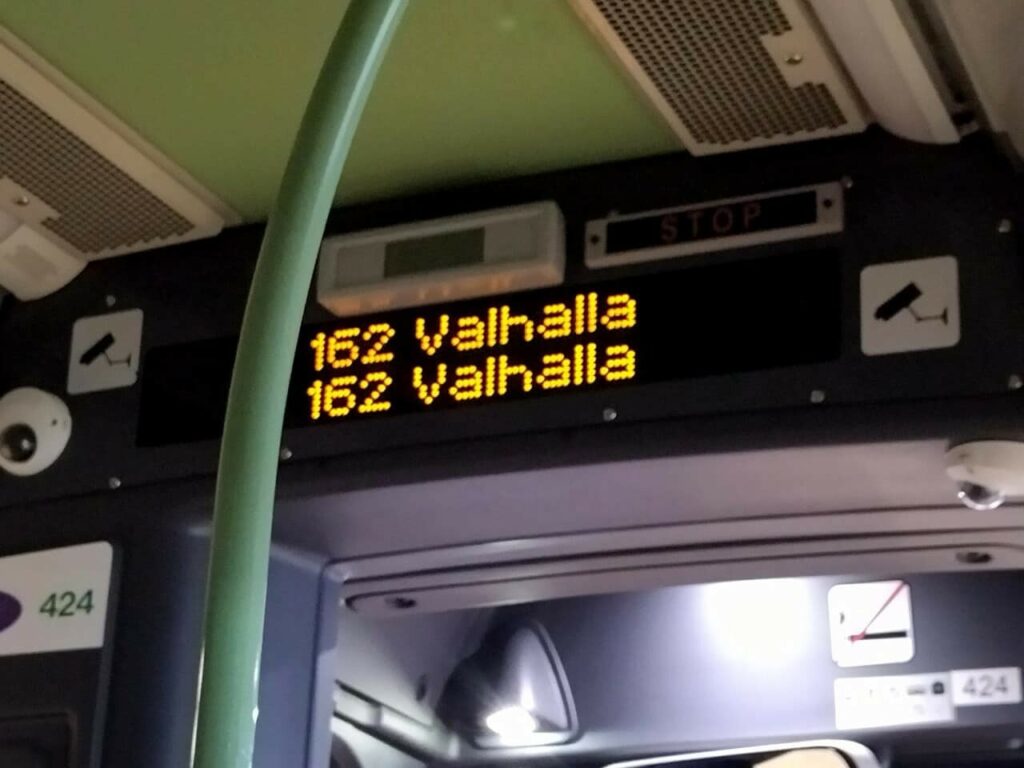 ceux qui auront bien combattu prendront le bus spécial 162 pour le Valhalla