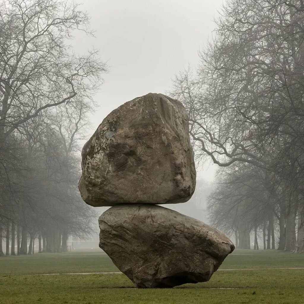 le couple est rarement basé sur une relation d'égalité. Peter Fischli & David Weiss (Swiss, 1952 and 1946 - 2012), Rock on Top of Another Rock, Kensington Gardens, 2013, Serpentine Gallery, London