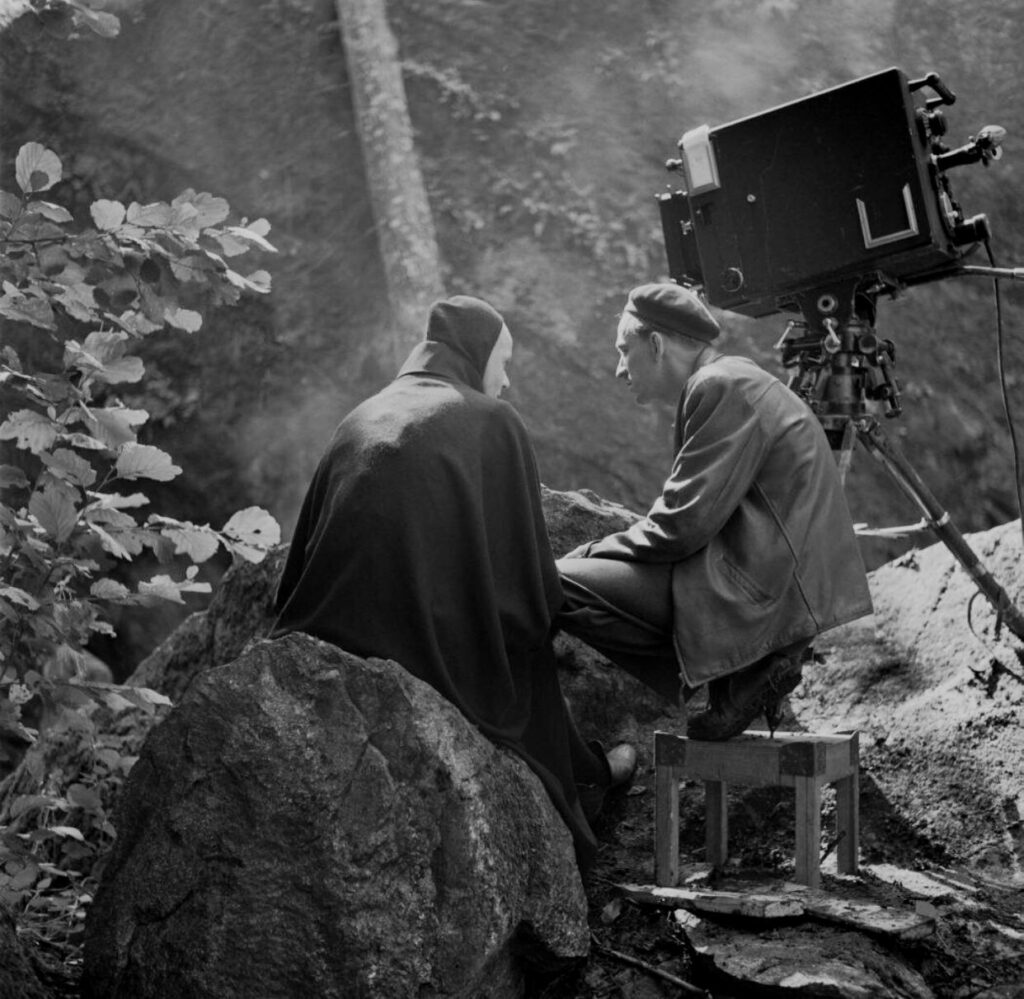 la mort à Jean-Pierre Elkabbach : vous n'avez pas honte d'être décédé ? Death & Ingmar Bergman, the seventh seal  1957 le septième sceau.