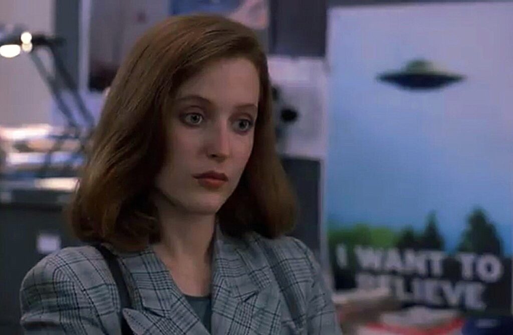 les solutions au conflit au Proche-Orient sont ailleurs. Gillian Anderson, Dana Scully, The X Files