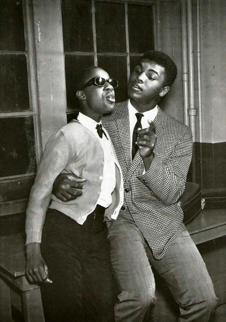 vas-y chante. Stevie Wonder & Muhammad Ali, 1963
