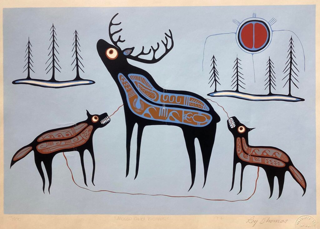 un cervidé harcelé par deux loups, un fil reliant les trois animaux, un autre la forêt d'hiver dénudée sous le soleil rouge